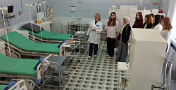 Студенты Ивановского медицинского колледжа познакомились с работой Университетской клиники