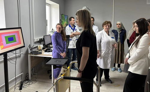 Студенты Ивановского медицинского колледжа познакомились с работой Университетской клиники